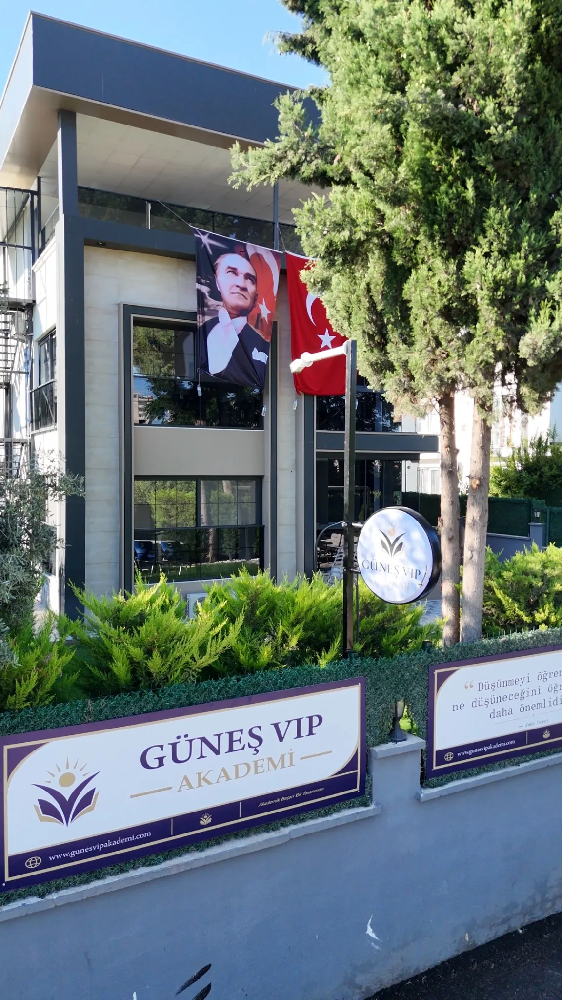 Güneş VIP Akademi kampüs binası